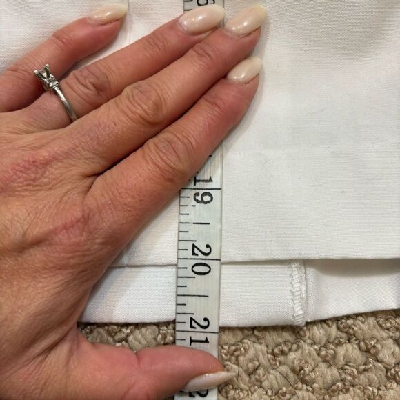 Vintage Leon Levin White Skirt with Blue and Red Pockets Size 10 - Picture 10 of 11